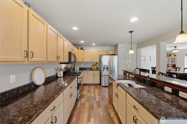 4392 Chanting Circle SW, Port Orchard, WA 98367
