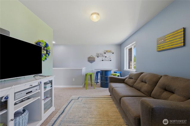 4392 Chanting Circle SW, Port Orchard, WA 98367