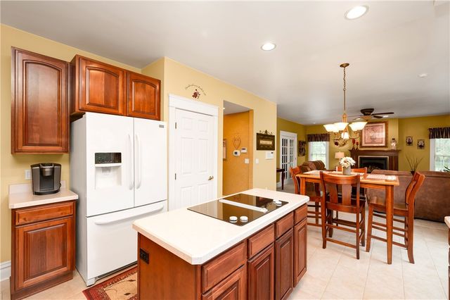 829 Hartzell School Rd, New Sewickley Twp, PA 15066