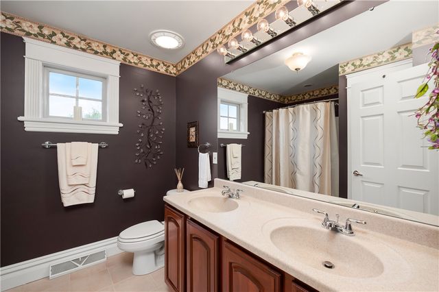 829 Hartzell School Rd, New Sewickley Twp, PA 15066