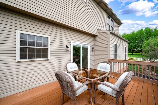 829 Hartzell School Rd, New Sewickley Twp, PA 15066