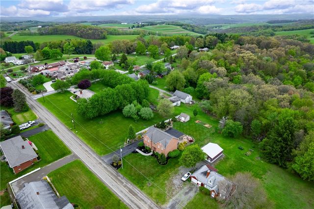 829 Hartzell School Rd, New Sewickley Twp, PA 15066