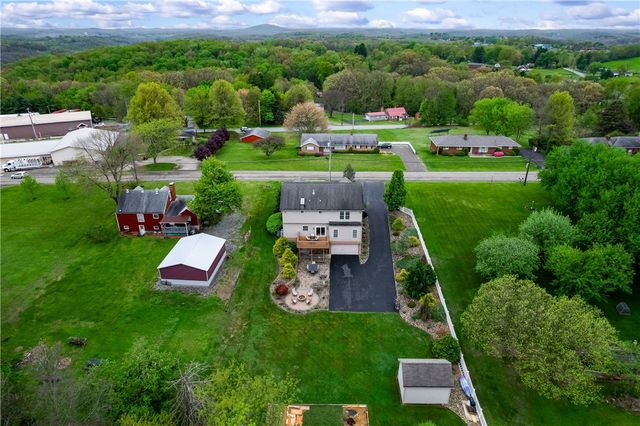 829 Hartzell School Rd, New Sewickley Twp, PA 15066