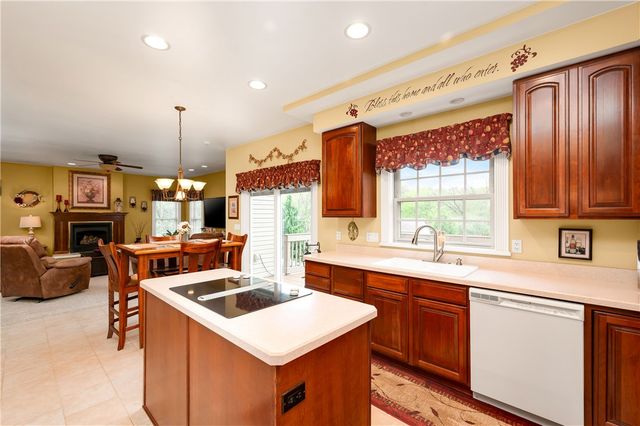 829 Hartzell School Rd, New Sewickley Twp, PA 15066