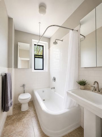 870 W 181st St Apt 38, New York City, NY 10033