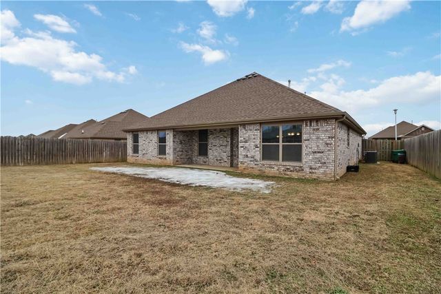 1140 Rosemary Street, Centerton, AR 72719