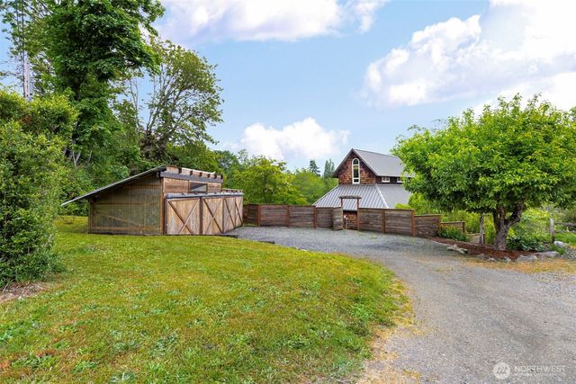 4710 New Sweden Avenue NE, Bainbridge Island, WA 98110