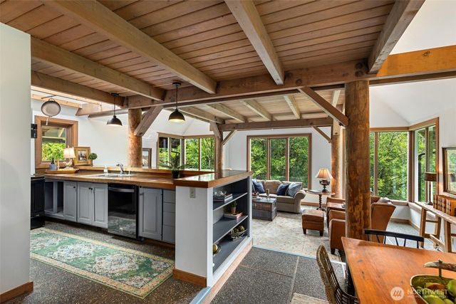 4710 New Sweden Avenue NE, Bainbridge Island, WA 98110