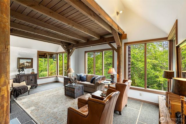 4710 New Sweden Avenue NE, Bainbridge Island, WA 98110