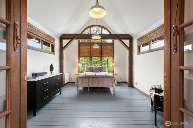 4710 New Sweden Avenue NE, Bainbridge Island, WA 98110