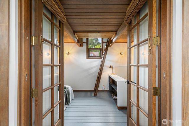 4710 New Sweden Avenue NE, Bainbridge Island, WA 98110