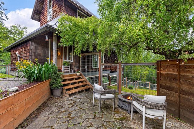 4710 New Sweden Avenue NE, Bainbridge Island, WA 98110