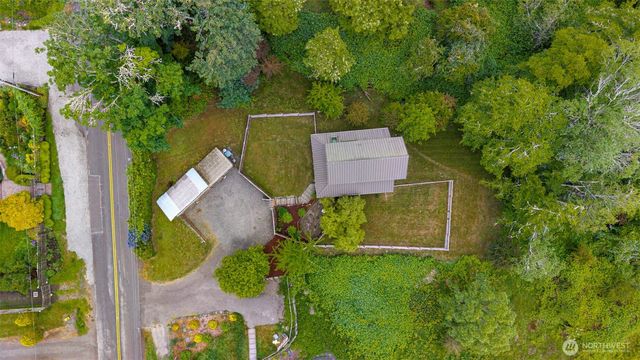 4710 New Sweden Avenue NE, Bainbridge Island, WA 98110
