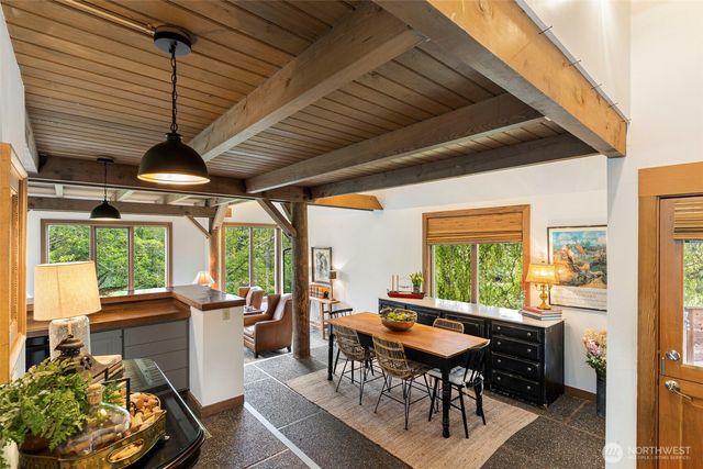 4710 New Sweden Avenue NE, Bainbridge Island, WA 98110