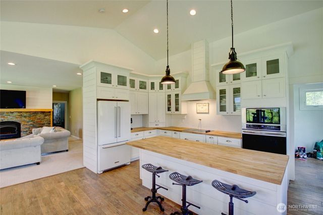 19011 Wildrose Lane, Burlington, WA 98233