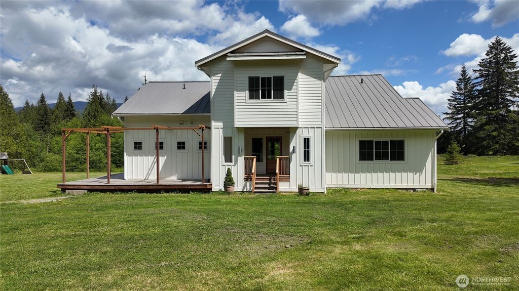 19011 Wildrose Lane, Burlington, WA 98233