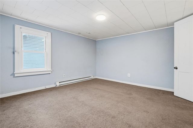 802 Mckinley Ave, East Vandergrift, PA 15629