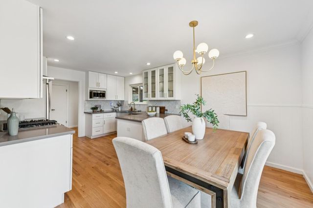 611 Hillcrest Drive, Redwood City, CA 94062