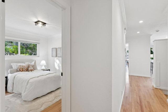 611 Hillcrest Drive, Redwood City, CA 94062