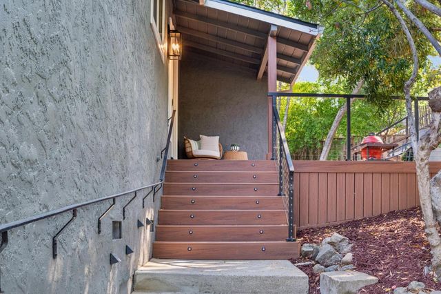 611 Hillcrest Drive, Redwood City, CA 94062