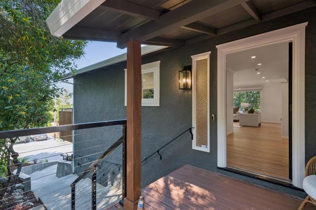 611 Hillcrest Drive, Redwood City, CA 94062
