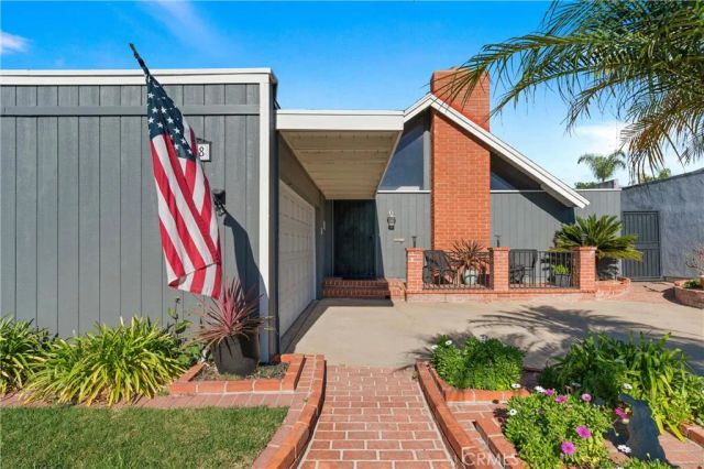 1788 Hawaii, Costa Mesa, CA 92626