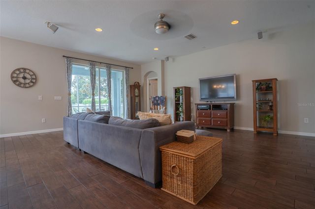 5029 TORREY HILLS LANE, Lutz, FL 33558