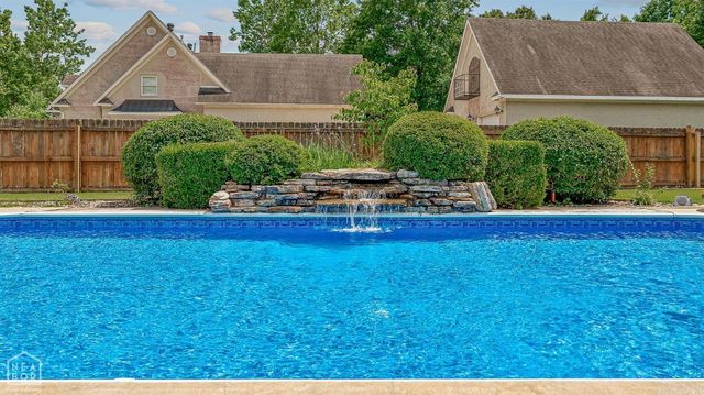 221 Dunwoody Drive, Jonesboro, AR 72404