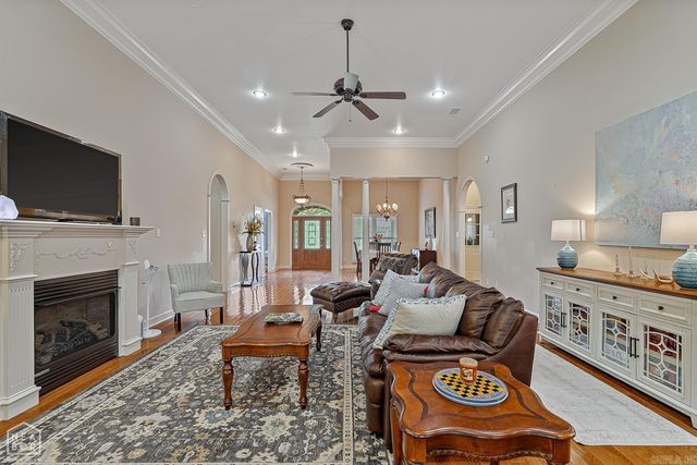 221 Dunwoody Drive, Jonesboro, AR 72404