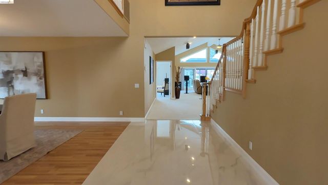 91 Shell Pl, Discovery Bay, CA 94505