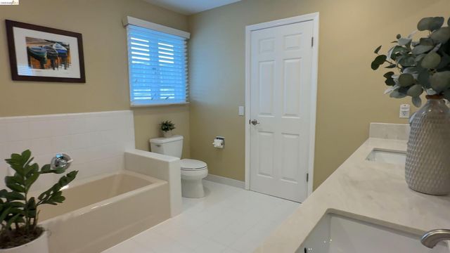 91 Shell Pl, Discovery Bay, CA 94505