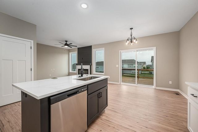 1320 N 159th Street, Basehor, KS 66007