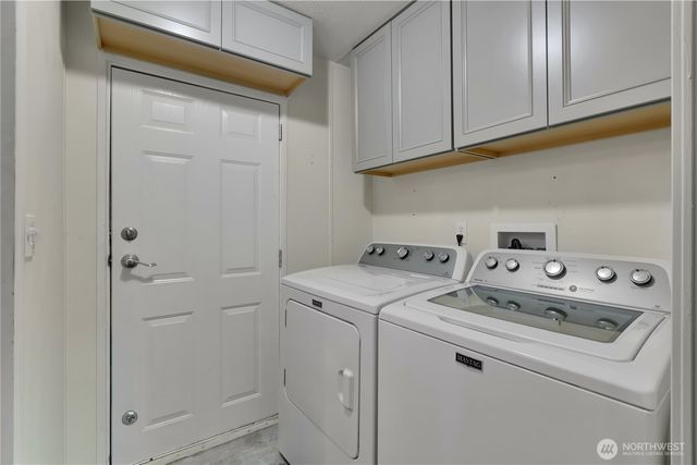 15271 Oak Drive, Renton, WA 98058