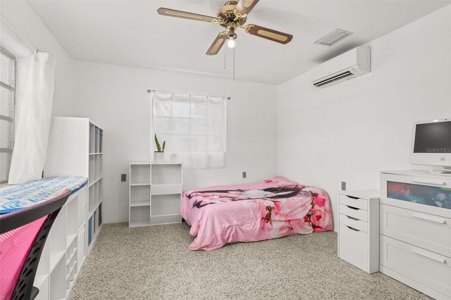 9 SUNSET DRIVE, Debary, FL 32713