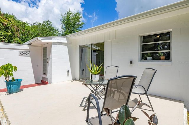 9 SUNSET DRIVE, Debary, FL 32713