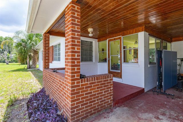 9 SUNSET DRIVE, Debary, FL 32713