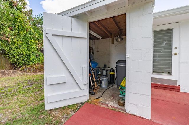 9 SUNSET DRIVE, Debary, FL 32713