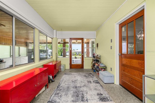 9 SUNSET DRIVE, Debary, FL 32713