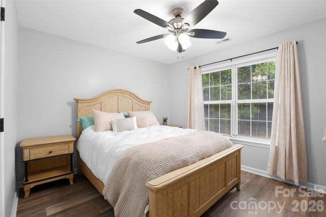 139 Yadkin Road, Fletcher, NC 28732