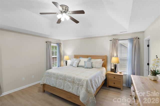 139 Yadkin Road, Fletcher, NC 28732