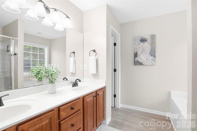 139 Yadkin Road, Fletcher, NC 28732