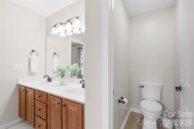 139 Yadkin Road, Fletcher, NC 28732