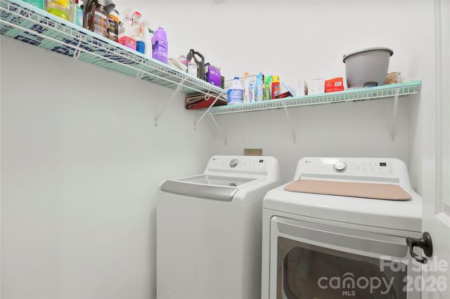 139 Yadkin Road, Fletcher, NC 28732