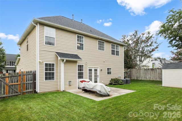 139 Yadkin Road, Fletcher, NC 28732