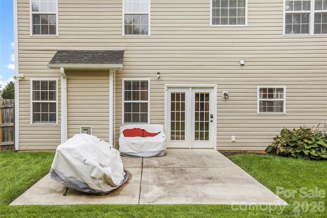 139 Yadkin Road, Fletcher, NC 28732