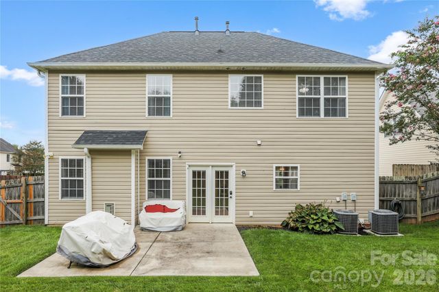 139 Yadkin Road, Fletcher, NC 28732