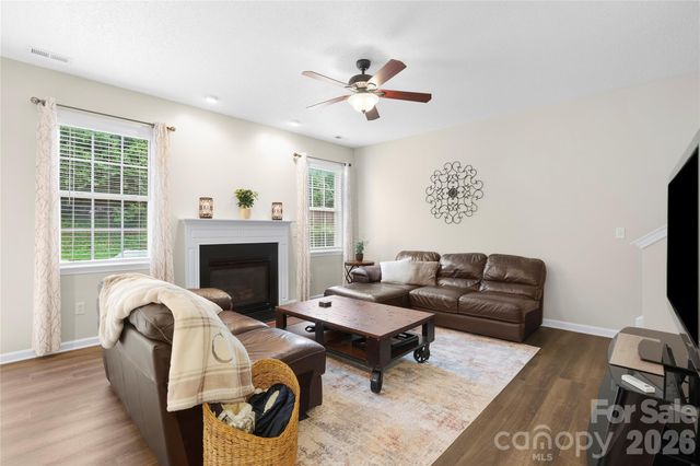 139 Yadkin Road, Fletcher, NC 28732