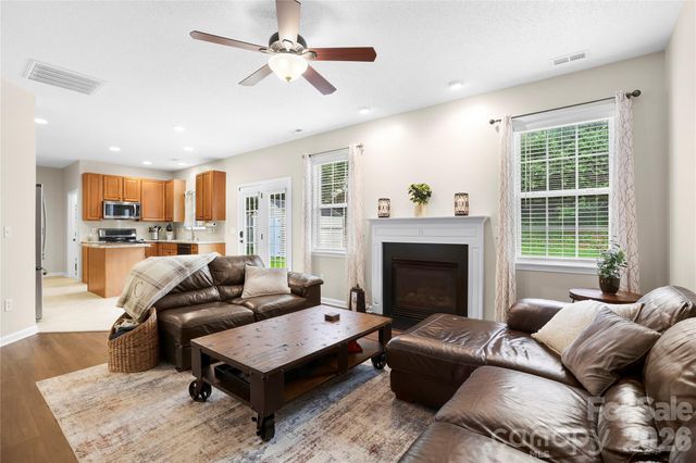 139 Yadkin Road, Fletcher, NC 28732