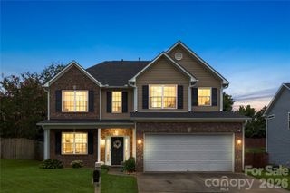 139 Yadkin Road, Fletcher, NC 28732