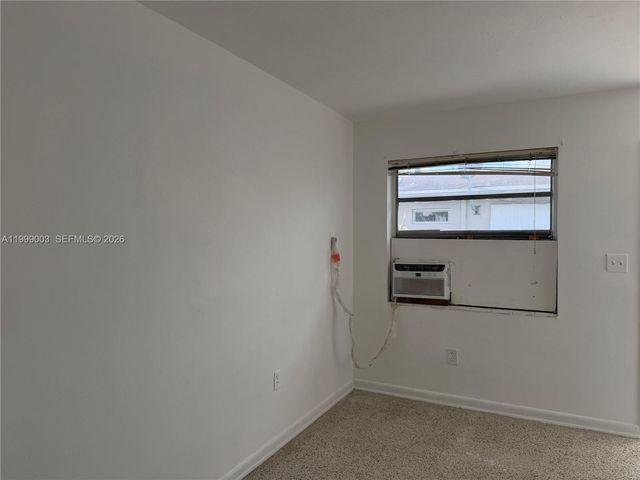 9283 SW 39th Street, Miami, FL 33165